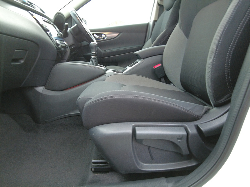 Nissan Qashqai dCi N-Connecta - U93696