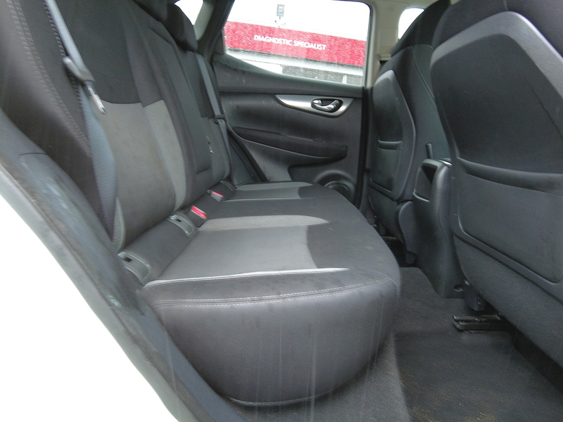 Nissan Qashqai dCi N-Connecta - U93696