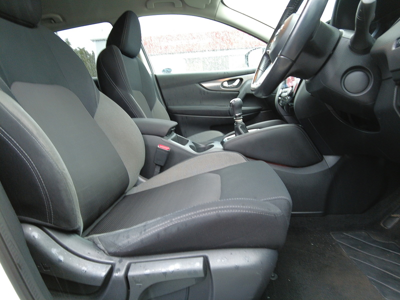 Nissan Qashqai dCi N-Connecta - U93696