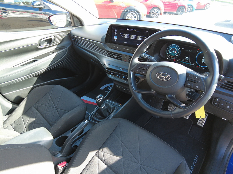 Hyundai Bayon T-GDi MHEV Premium - U93702
