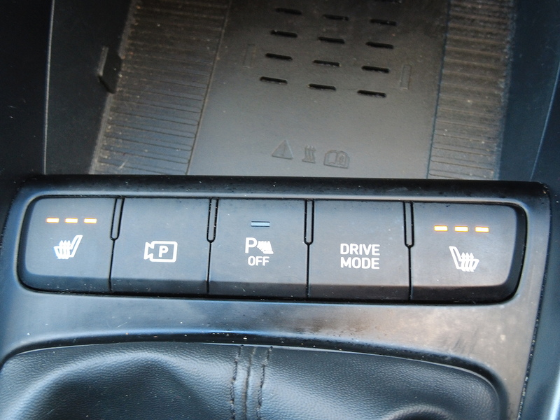 Hyundai Bayon T-GDi MHEV Premium - U93702