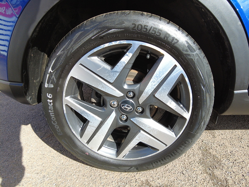 Hyundai Bayon T-GDi MHEV Premium - U93702