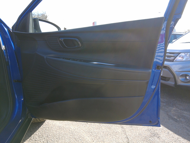 Hyundai Bayon T-GDi MHEV Premium - U93702