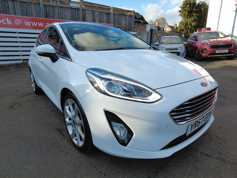 Ford Fiesta T EcoBoost Titanium - U93710