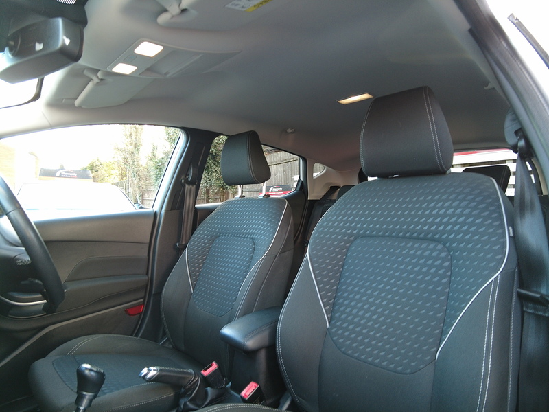 Ford Fiesta T EcoBoost Titanium - U93710