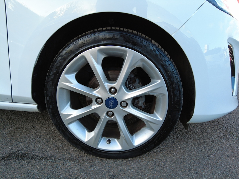 Ford Fiesta T EcoBoost Titanium - U93710