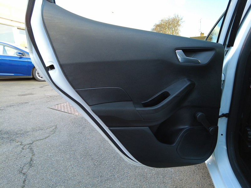 Ford Fiesta T EcoBoost Titanium - U93710