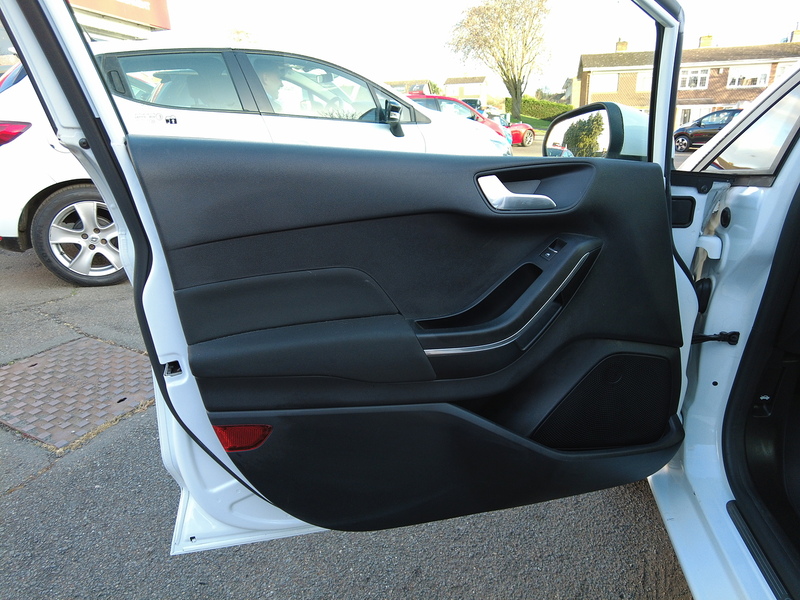 Ford Fiesta T EcoBoost Titanium - U93710