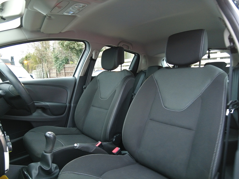 Renault Clio Dynamique Nav - U93711