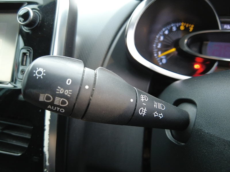 Renault Clio Dynamique Nav - U93711