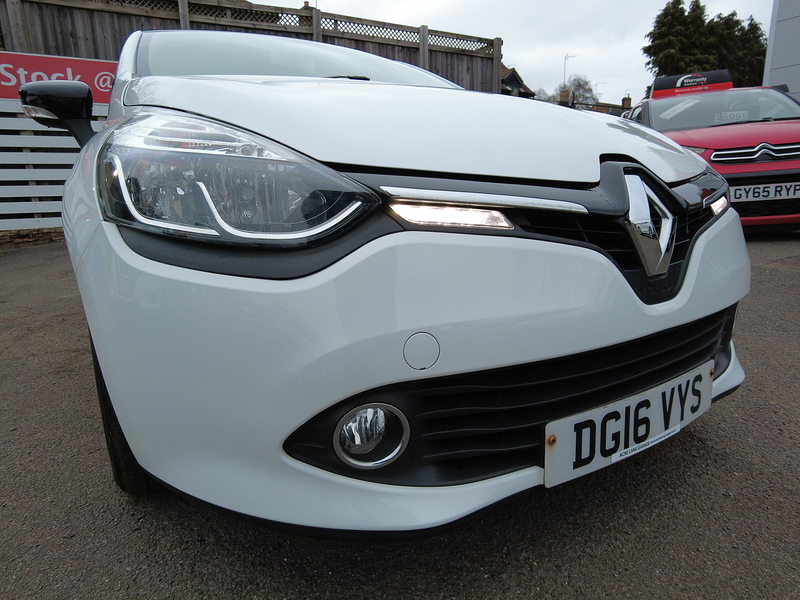 Renault Clio Dynamique Nav - U93711