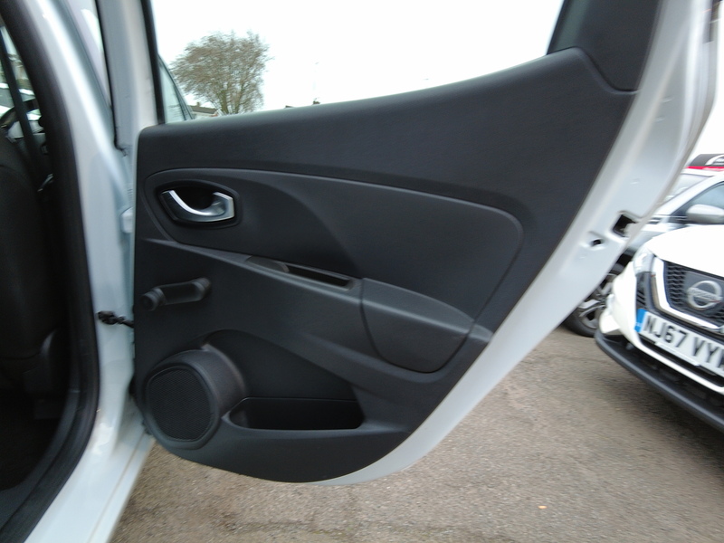 Renault Clio Dynamique Nav - U93711