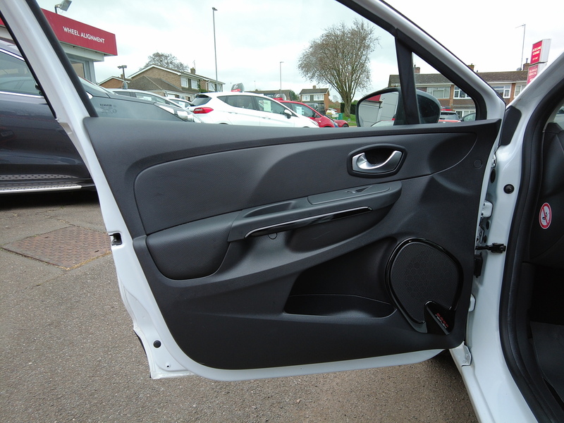 Renault Clio Dynamique Nav - U93711