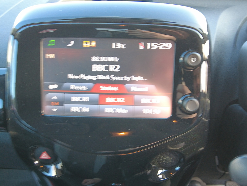 Toyota AYGO VVT-i x-clusiv - U93713