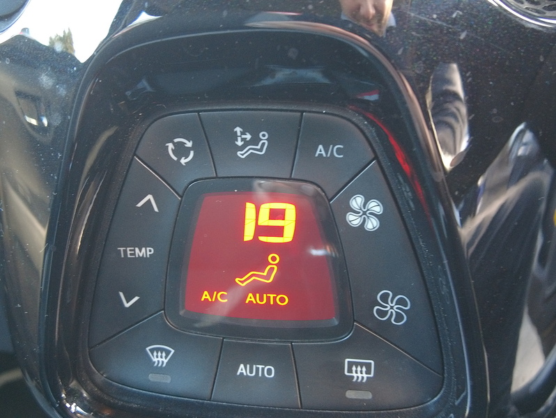 Toyota AYGO VVT-i x-clusiv - U93713