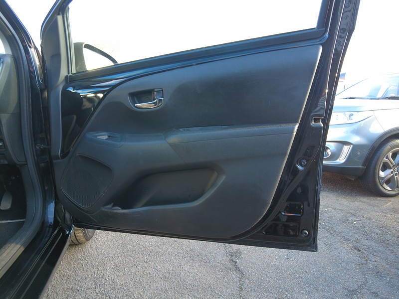 Toyota AYGO VVT-i x-clusiv - U93713