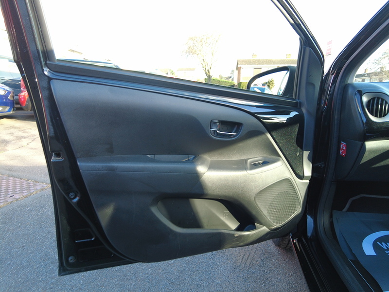 Toyota AYGO VVT-i x-clusiv - U93713