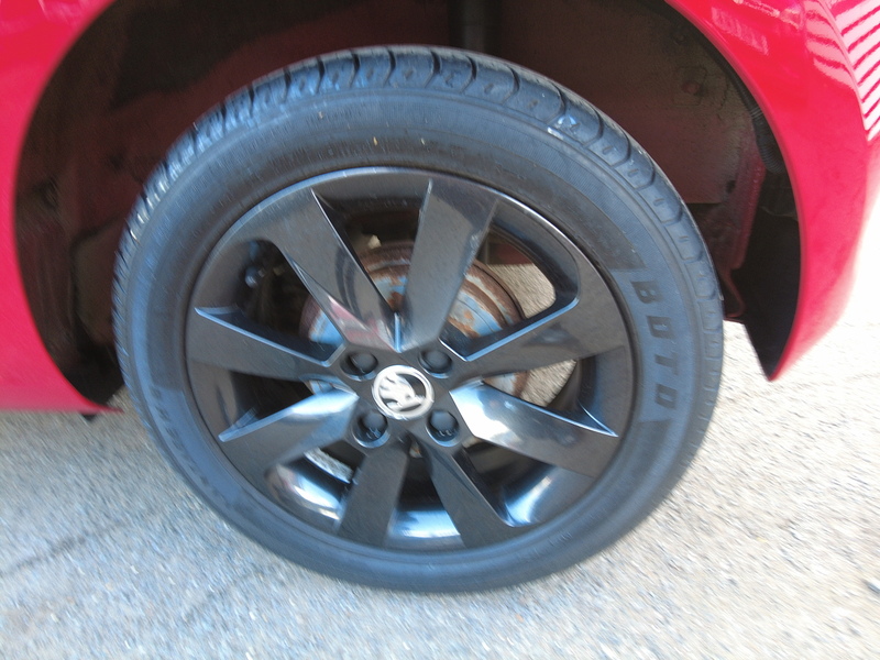 Skoda Citigo MPI Colour Edition - U93714