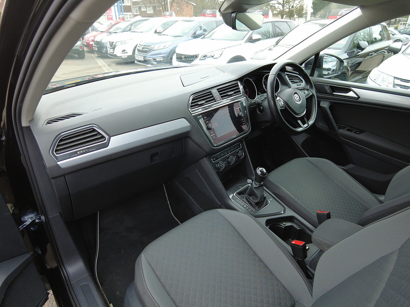 Volkswagen Tiguan TDI Match - U93716