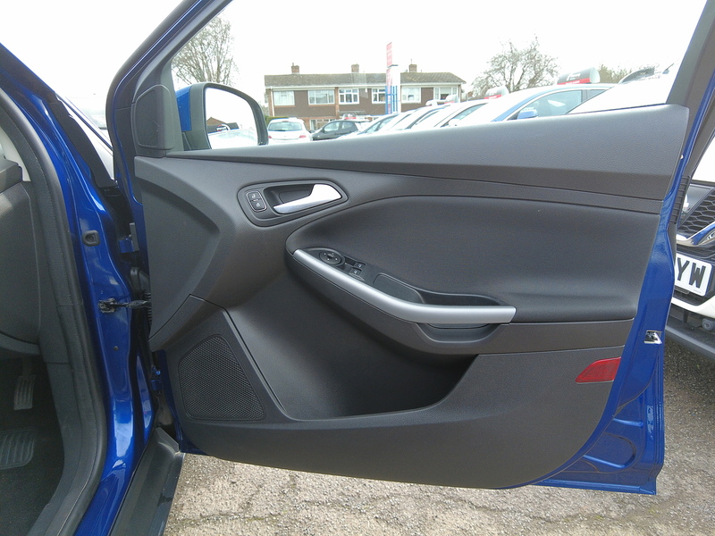 Ford Focus T EcoBoost Zetec Edition - U93717