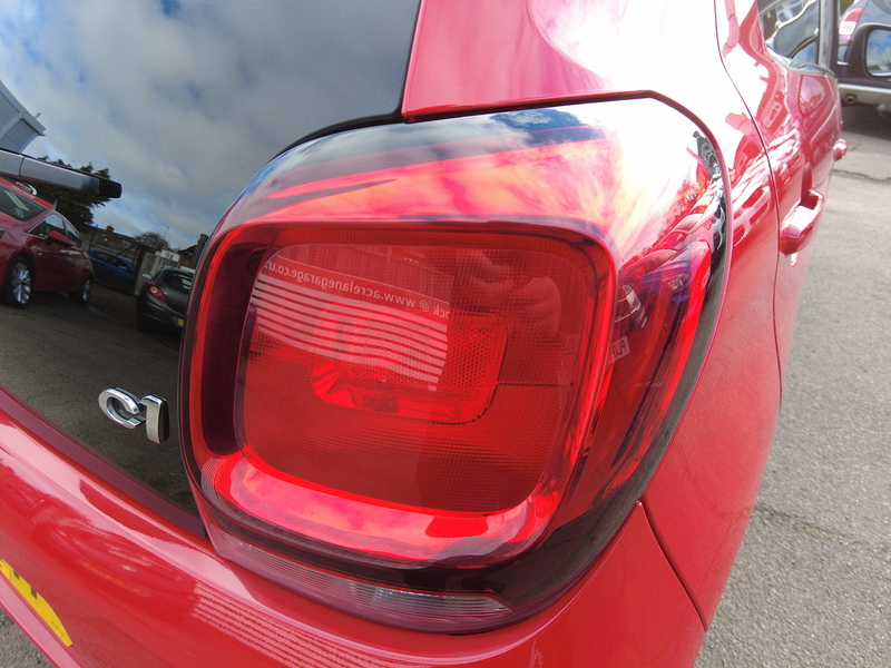 Citroen C1 VTi Flair - U93724