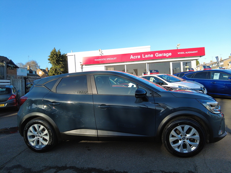 Renault Captur TCe Iconic - U93726