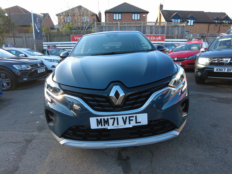 Renault Captur TCe Iconic - U93726