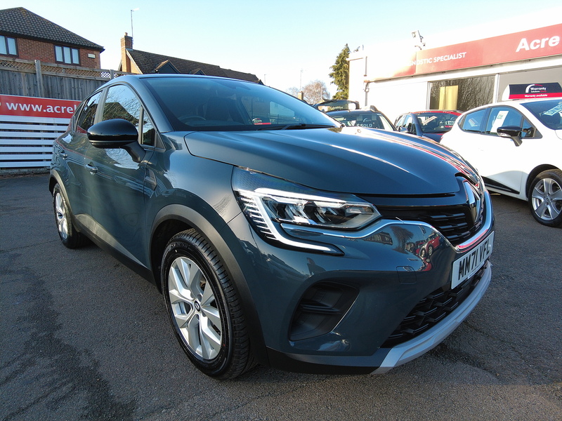 Renault Captur TCe Iconic - U93726