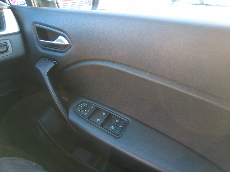 Renault Captur TCe Iconic - U93726
