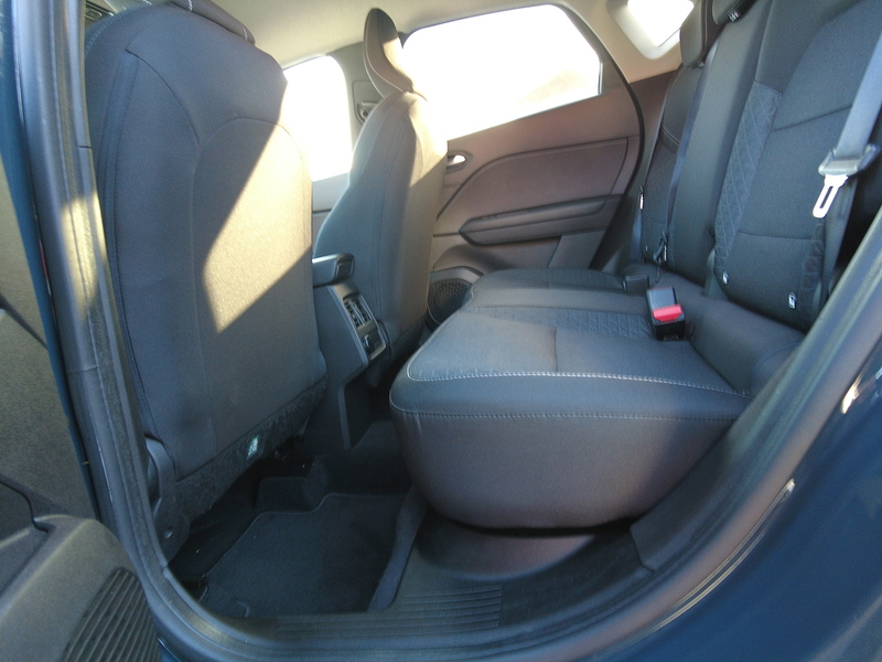 Renault Captur TCe Iconic - U93726