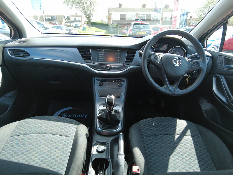 Vauxhall Astra i Turbo Design - U93729