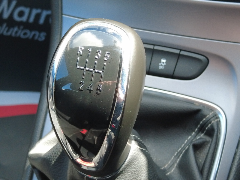 Vauxhall Astra i Turbo Design - U93729