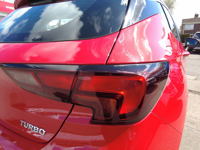 Vauxhall Astra i Turbo Design - U93729