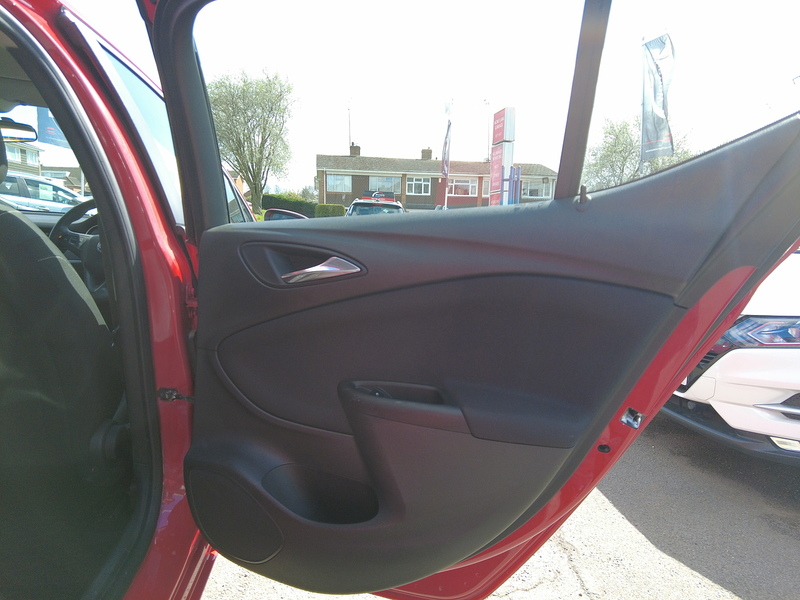 Vauxhall Astra i Turbo Design - U93729