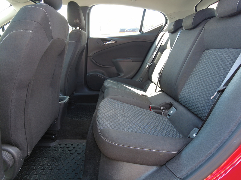 Vauxhall Astra i Turbo Design - U93729