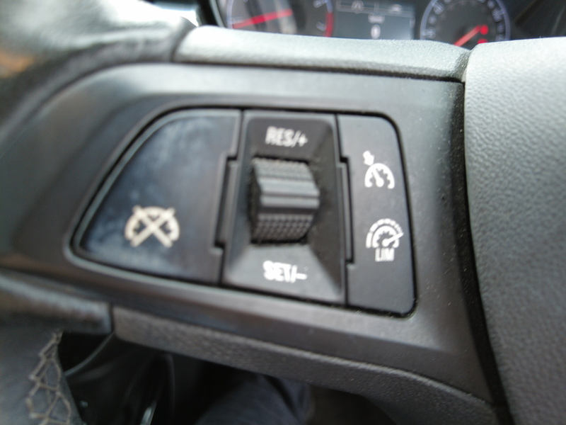 Vauxhall Corsa i ecoTEC SE Nav - U93733