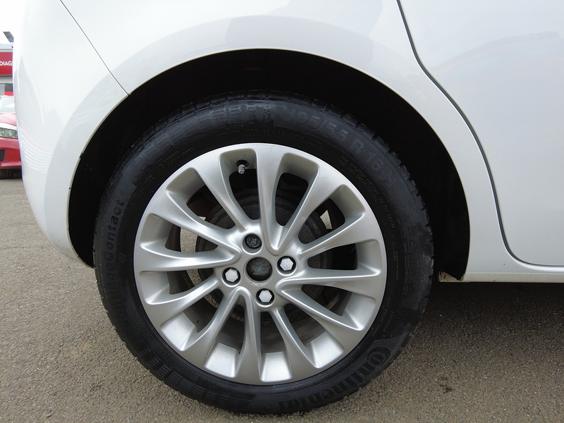 Vauxhall Corsa i ecoTEC SE Nav - U93733