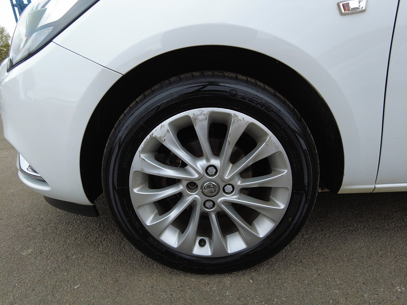 Vauxhall Corsa i ecoTEC SE Nav - U93733