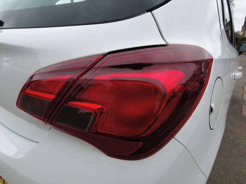 Vauxhall Corsa i ecoTEC SE Nav - U93733