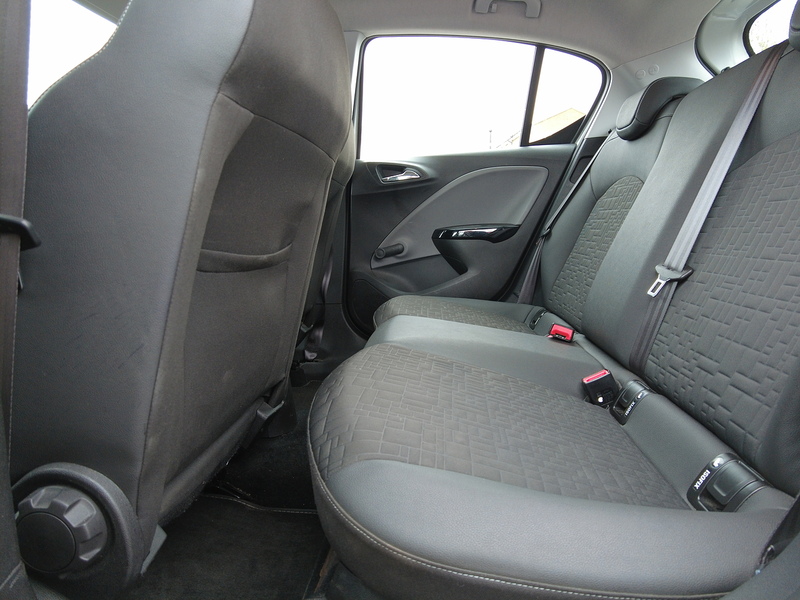 Vauxhall Corsa i ecoTEC SE Nav - U93733