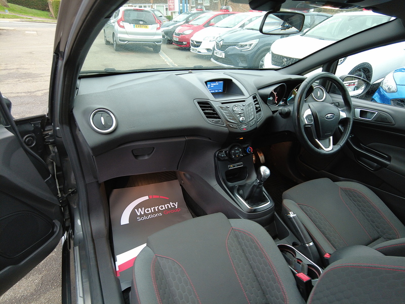 Ford Fiesta T EcoBoost ST-Line - U93742