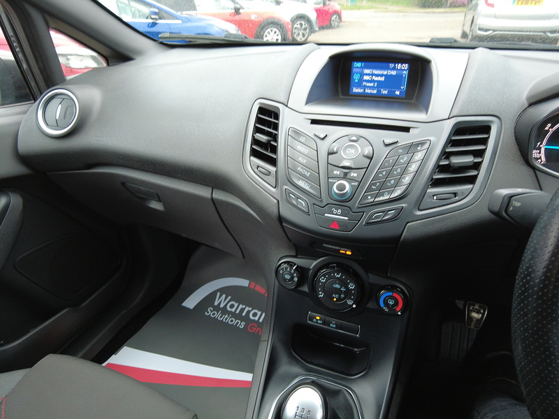 Ford Fiesta T EcoBoost ST-Line - U93742