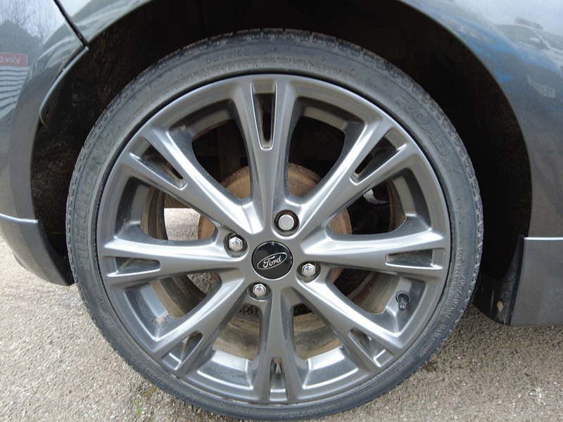 Ford Fiesta T EcoBoost ST-Line - U93742