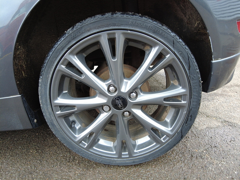 Ford Fiesta T EcoBoost ST-Line - U93742