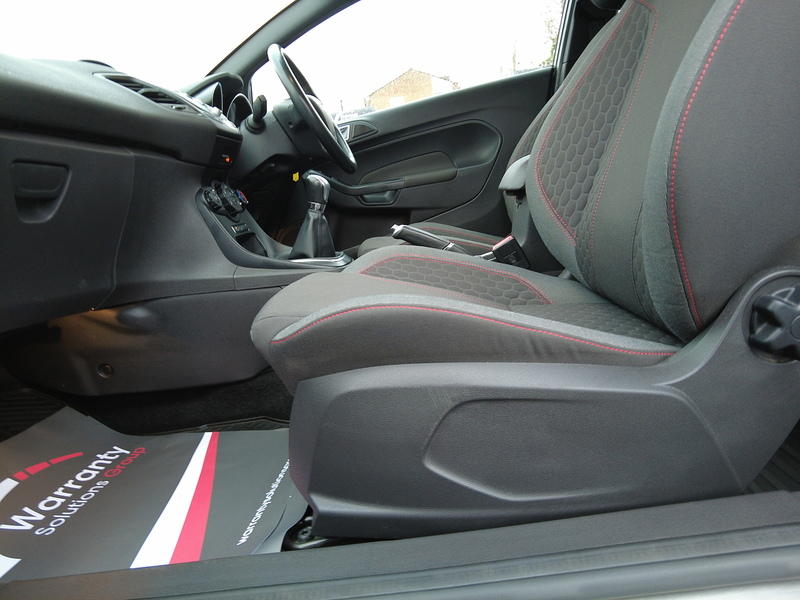 Ford Fiesta T EcoBoost ST-Line - U93742