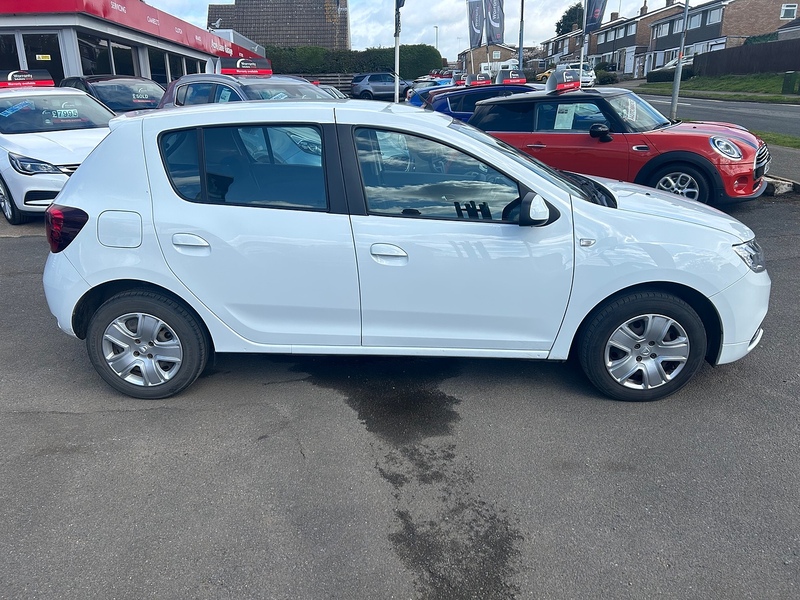 Dacia Sandero TCe Comfort - U93745