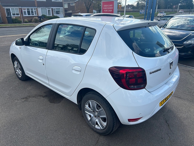 Dacia Sandero TCe Comfort - U93745