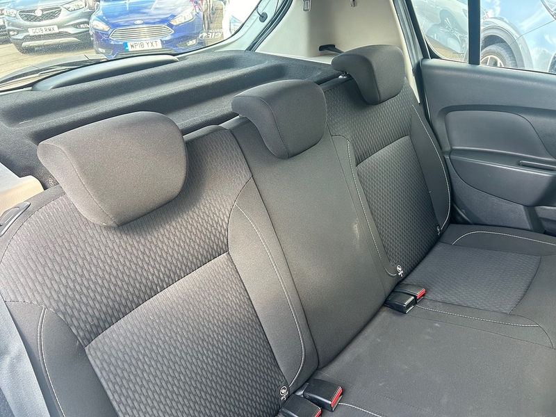 Dacia Sandero TCe Comfort - U93745