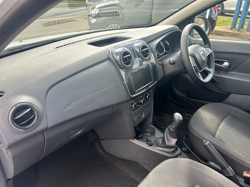 Dacia Sandero TCe Comfort - U93745