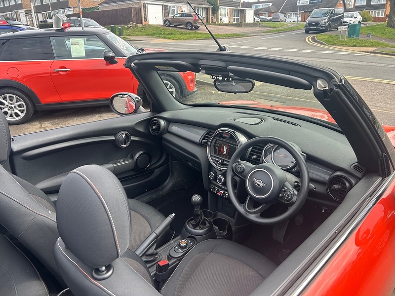 MINI Convertible Cooper Classic - U93746
